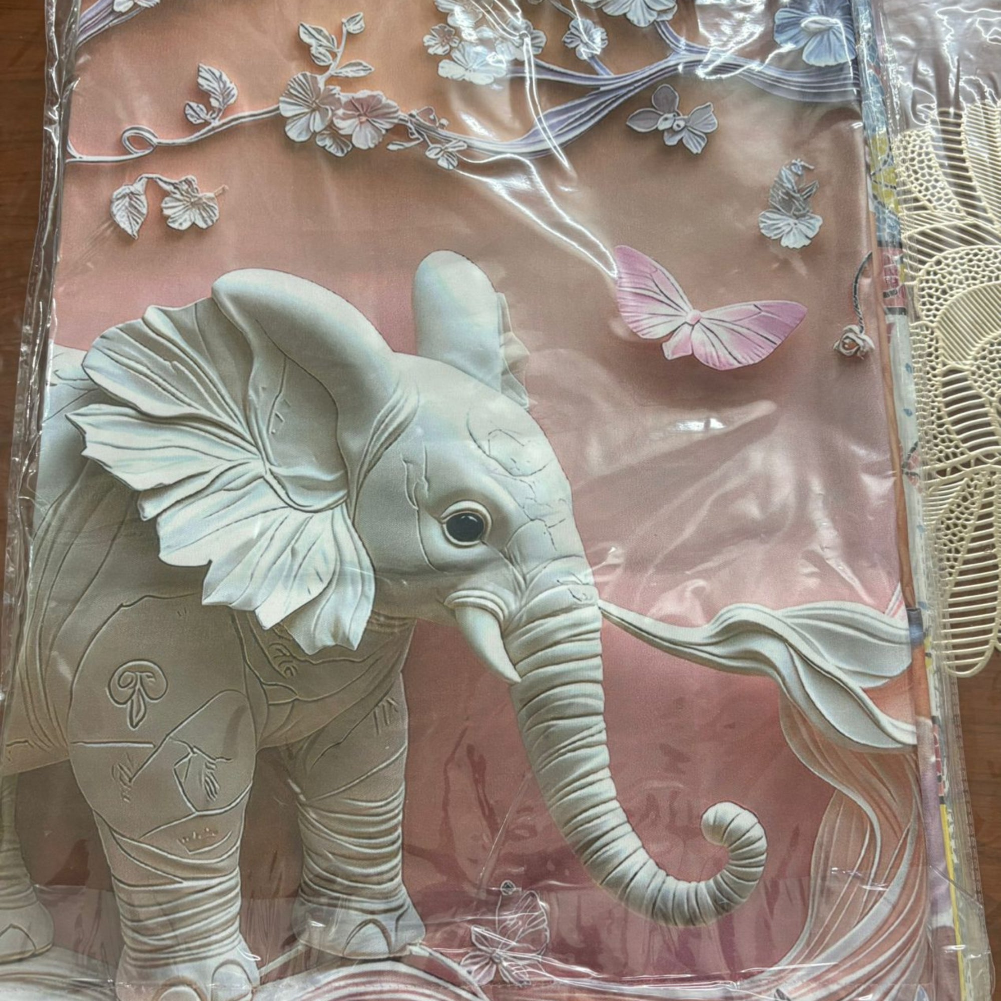 7D King size bedsheet and 2 pillow covers- Elephant