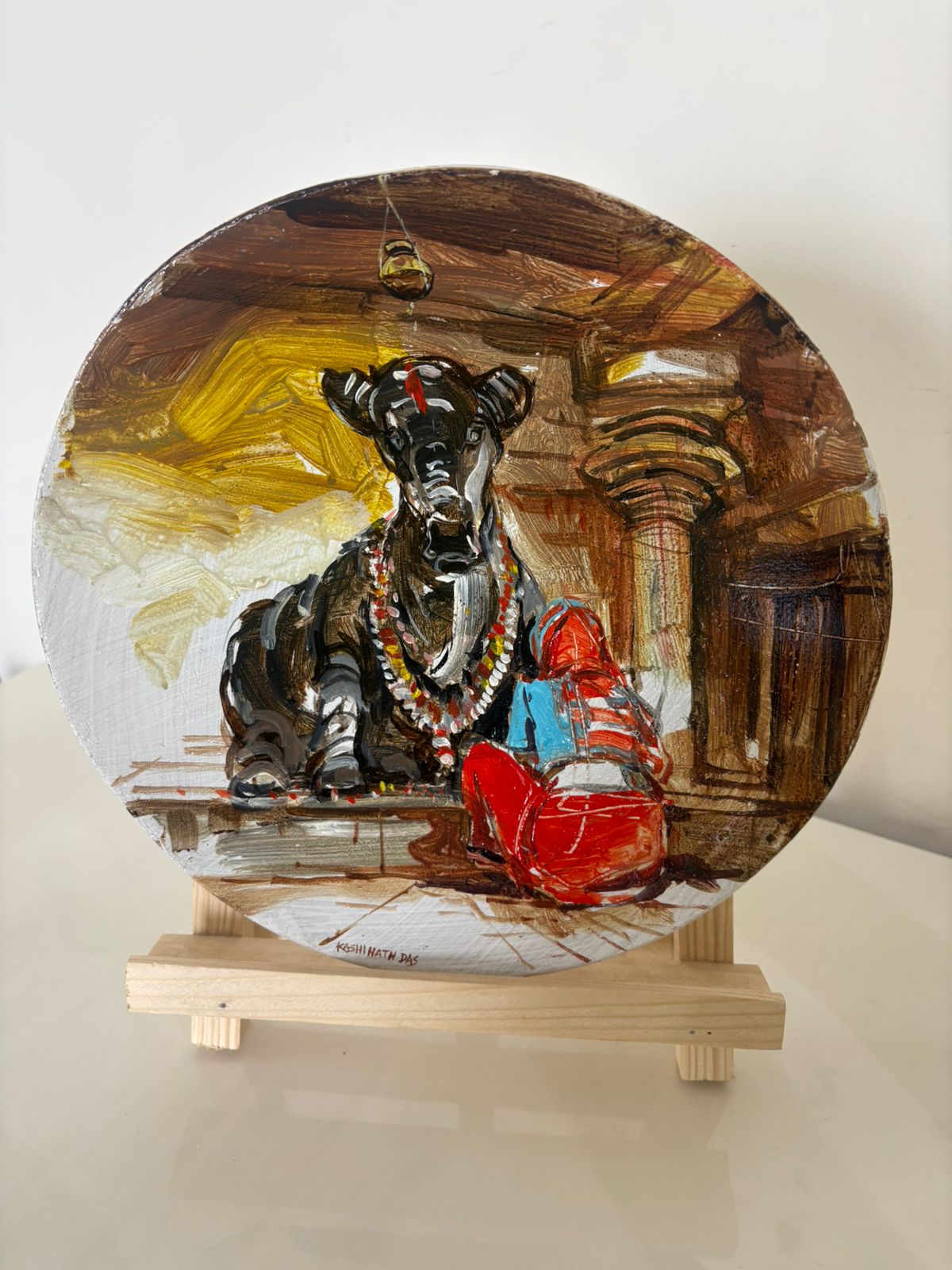 Handmade plate painting - Nandi in a Tempel